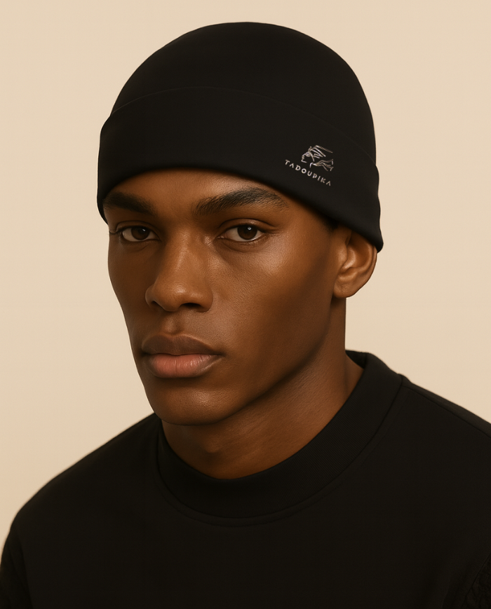 Bonnet sweat noir  en coton biologique - Conçu à Paris -  Tadoupika